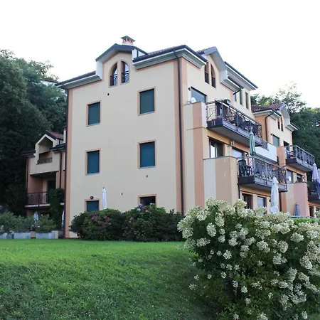 Daire La Dell'artista Swimming Pool And Air Conditioning *
