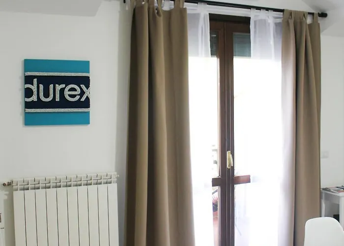 Apartamento La Dell'artista Swimming Pool And Air Conditioning Stresa