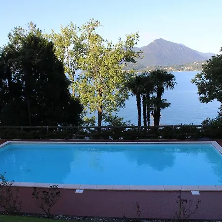 アパート La Dell'artista Swimming Pool And Air Conditioning