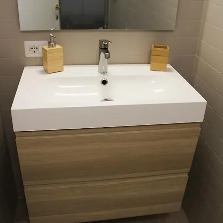 La Dell'artista Swimming Pool And Air Conditioning ストレーザ