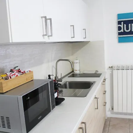 アパート La Dell'artista Swimming Pool And Air Conditioning ストレーザ